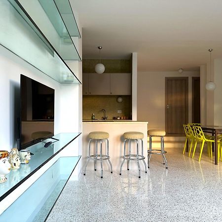 Navigli Apartments Милано Екстериор снимка
