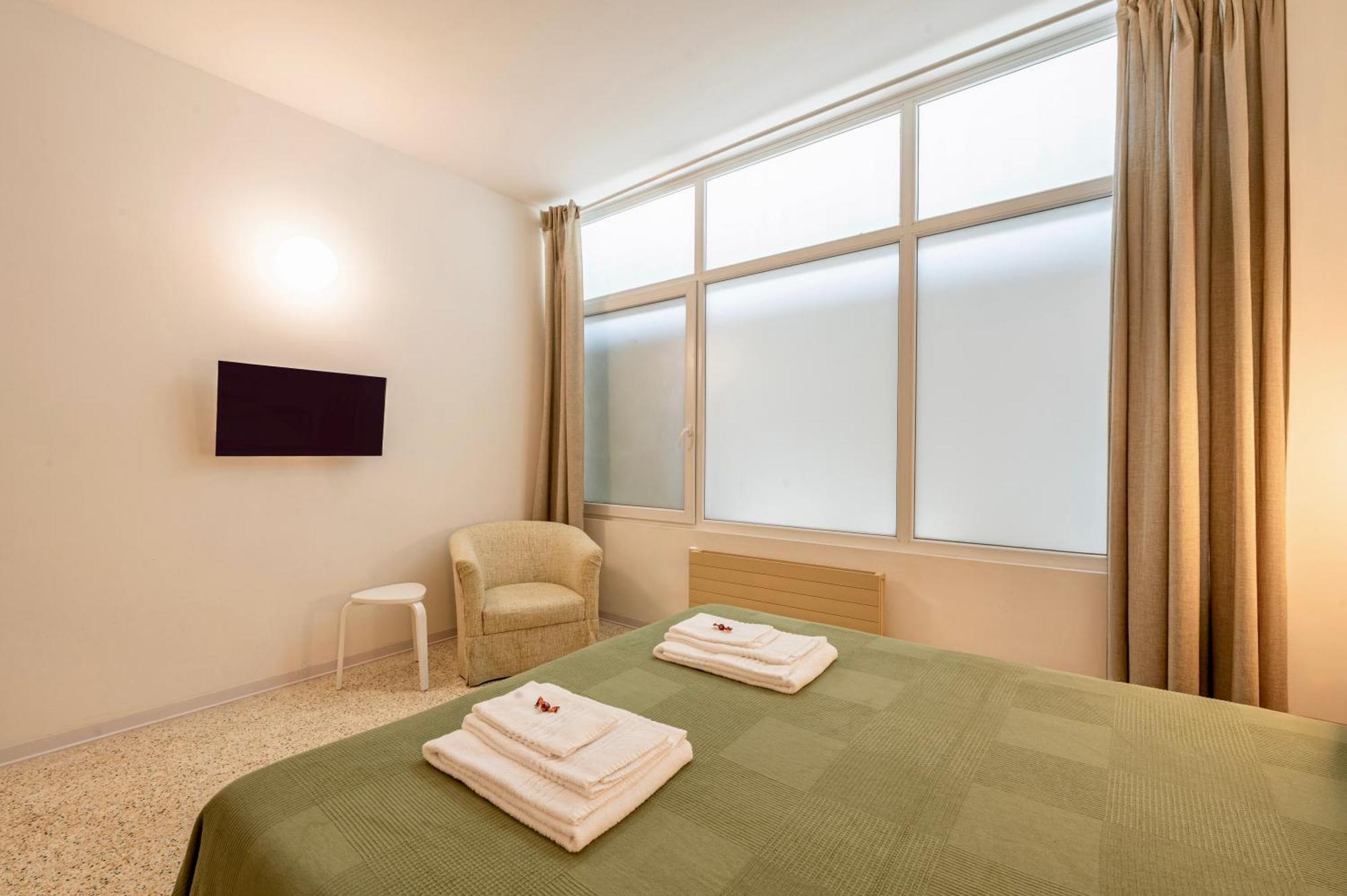 Navigli Apartments Милано Стая снимка